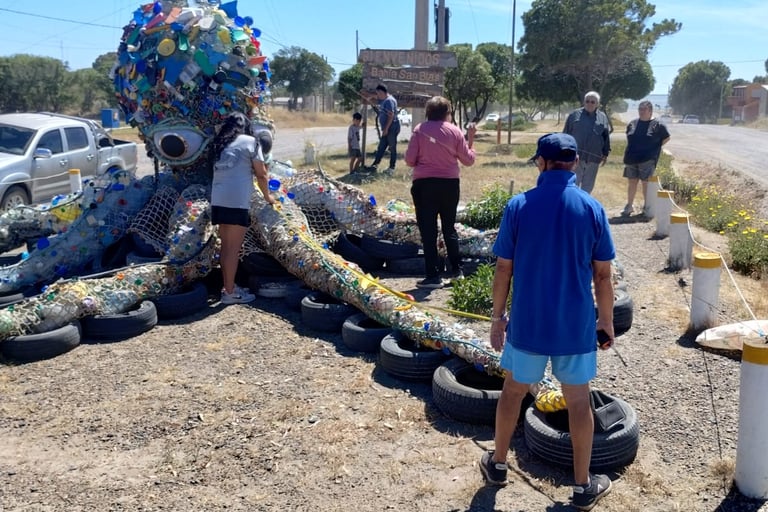 SE ESTA MIDIENDO EL PULO RENACIDO PARA INTENTAR REGISTRAR EN RECORES MUNDIALES.