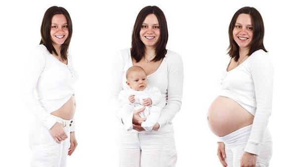 femme enceinte et avec bébé