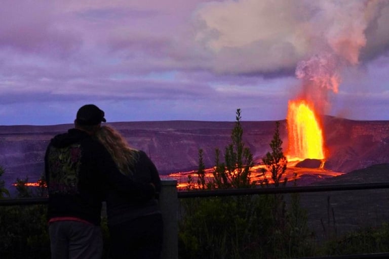 Hawaiʻi Volcanoes National Park, Eruption Viewing near Welcome Center