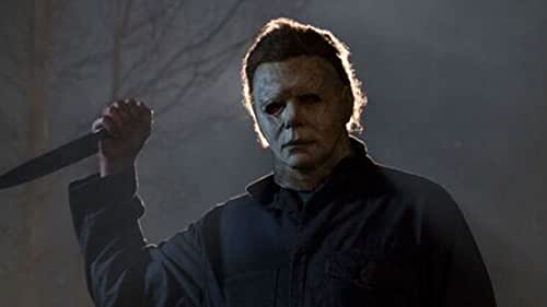 Michael Myers, knife in hand