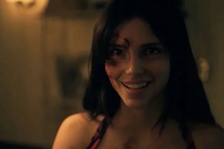 Inde Navarro as Nikki in Obsession