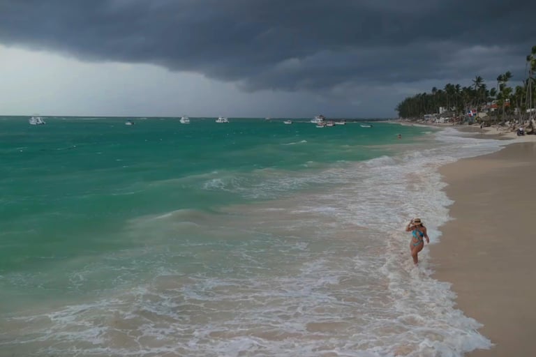 Beach-Storm-Drone-NYC-SkyLife-Textures-0