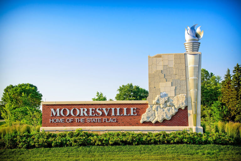 Town of Mooresville welcome sign