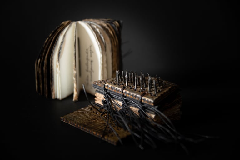 „Šalia bedugnės ir sudegusių rugių“