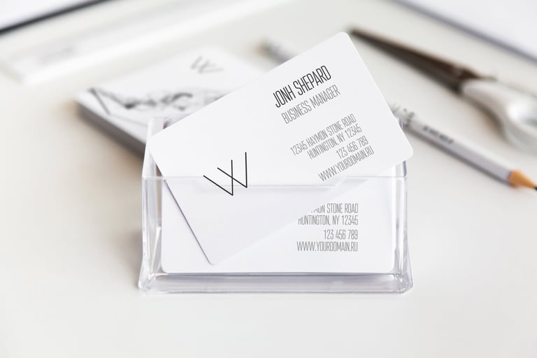 Porte-cartes de visite en plexi