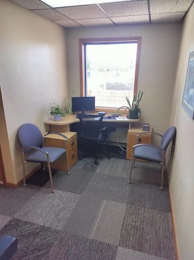 New patient consultation at Resolve Chiropractic