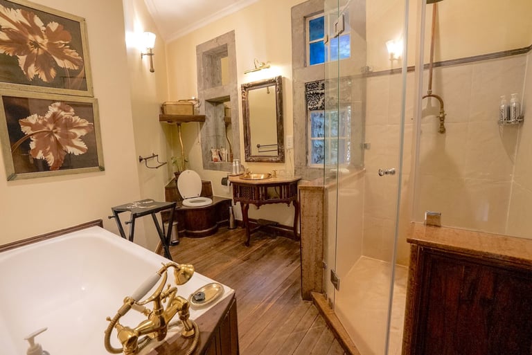 Giraffe Manor Kenya Arlene Superior Bathroom