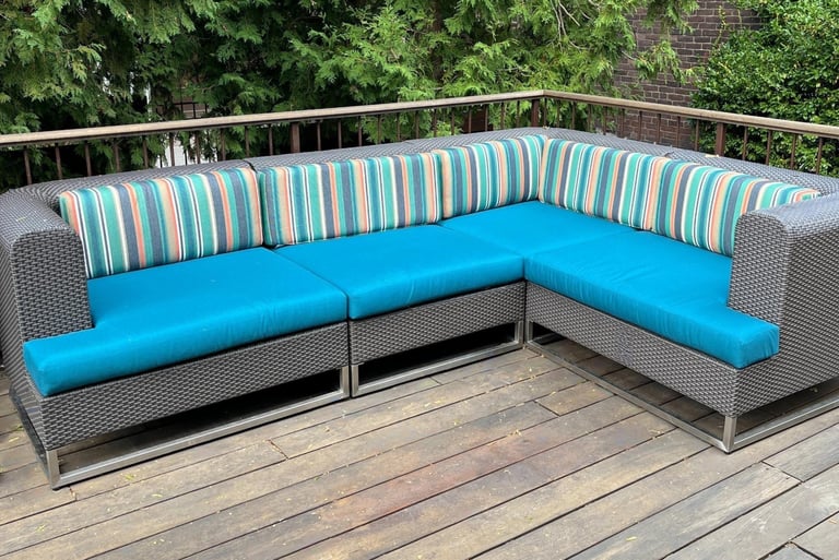 custom outdoor seat cushions