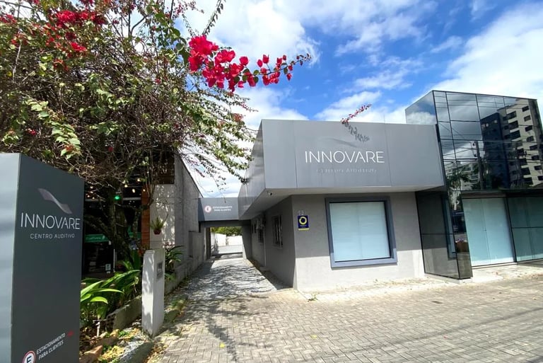 Fachada da Innovare Centro Auditivo