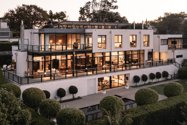 Luxury Modern Masterpiece in Remuera