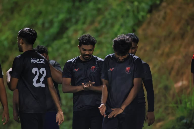 players clapping hands after game