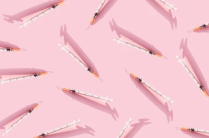 sitinges on pink background