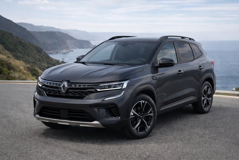 SUV da Renault representando a nova estratégia global da marca com lançamento de 14 novos carros