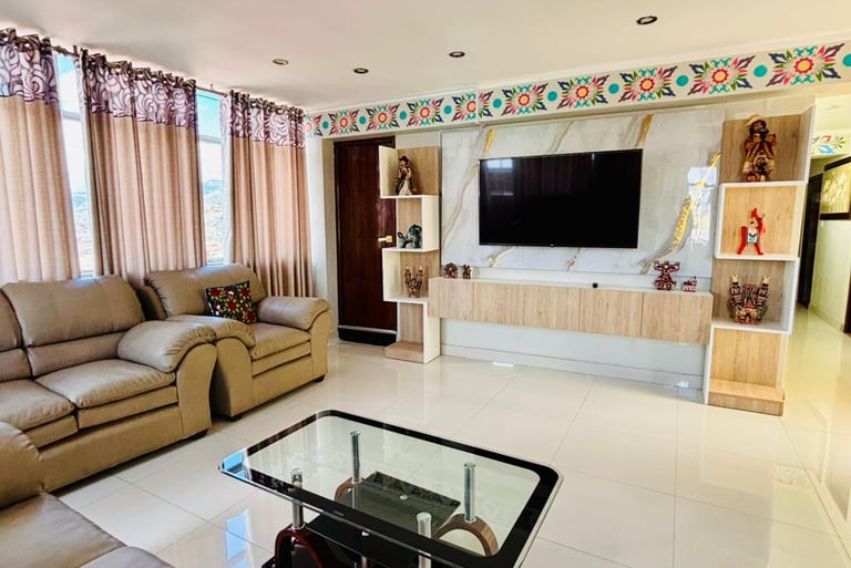 ALOJAMIENTO CON COCHERA EN AYACUCHO