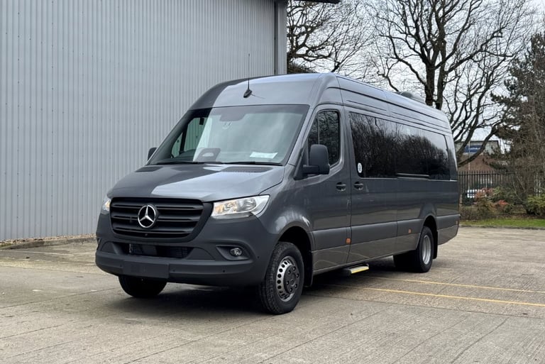 Minibus Hire in London