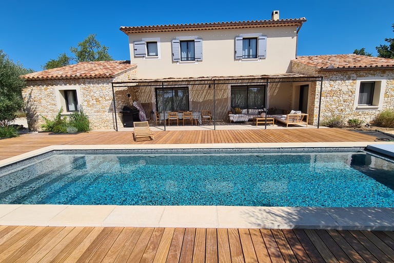 Entretien de piscine à Uzès