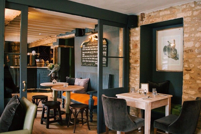 cotswolds, the milton hare pub