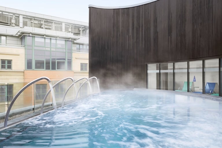 sheraton grand hotel and spa, steamy roof top pool