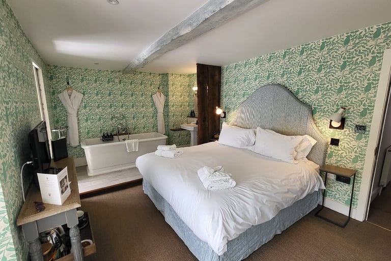 The Swan's bedroom