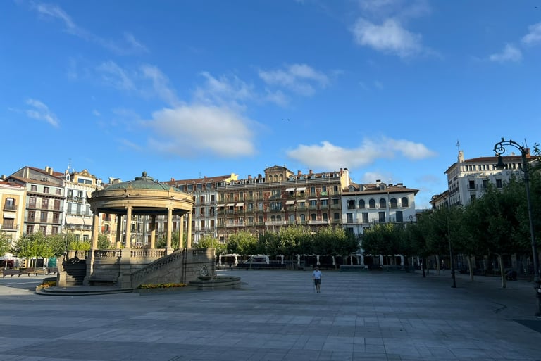 daybreak at Plaza del Castillo
