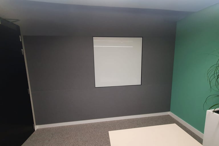 Akustinės audinio įtempimo sistemos DECOSONA su spaudiniu ir be spaudinio