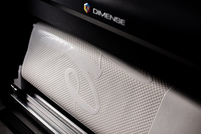 3D individualizuoti tapetai DECOSONA su aukštos kokybės spausdintomis ir reljefinėmis tekstūromis