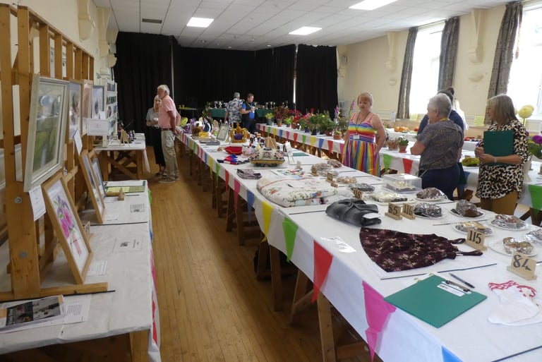 Setting up at The Sandy Garden and Craft Show