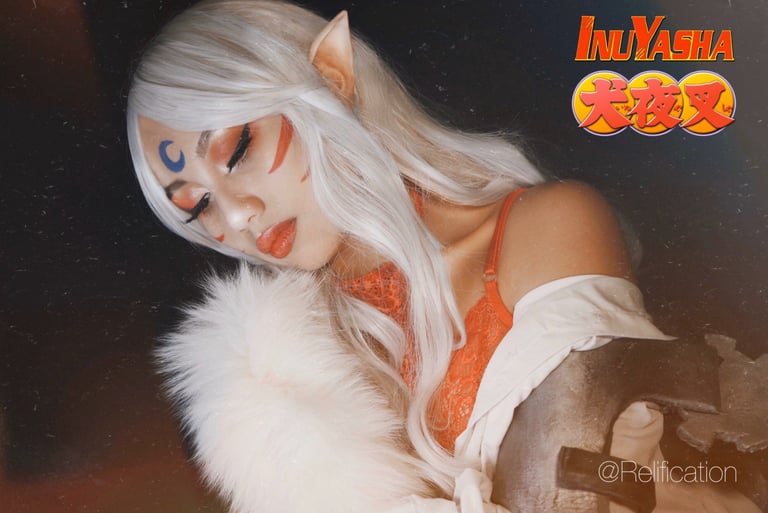 A cosplay of Sesshomaru from Inuyasha.