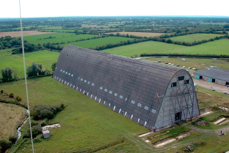 Gîtes de la Cour d'Etienville - Hangar à Dirigeables Ecausseville