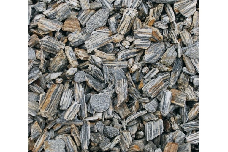 Medžio akmens skalda