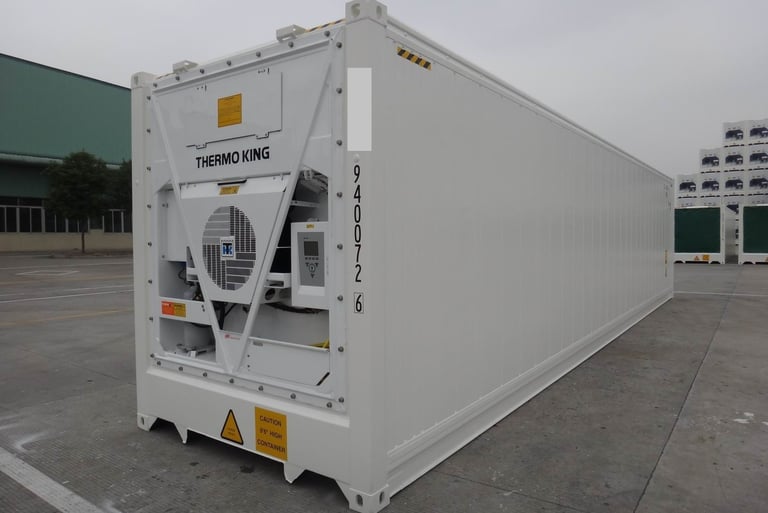 40'HC reefer container shipping container – angled exterior view