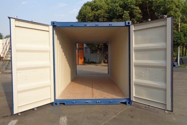 20'DD shipping container view with doors open