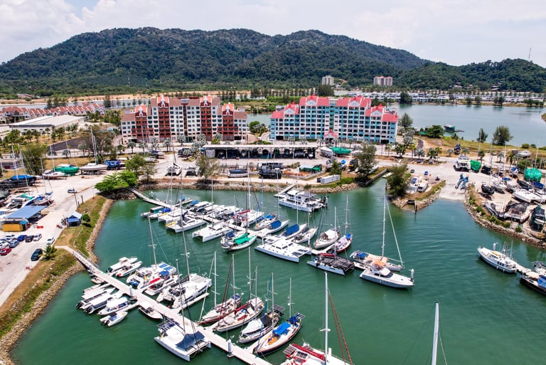 anylodge at marina island pangkor