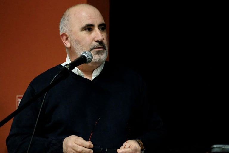 Victor Da Silva présentatnt sa liste