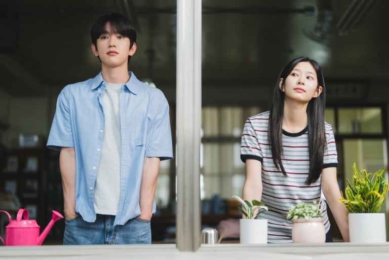 Still Shining - Um Amor que Ilumina – 샤이닝 - K-Drama - Romântico - Netflix - 2026 - DoramaLand