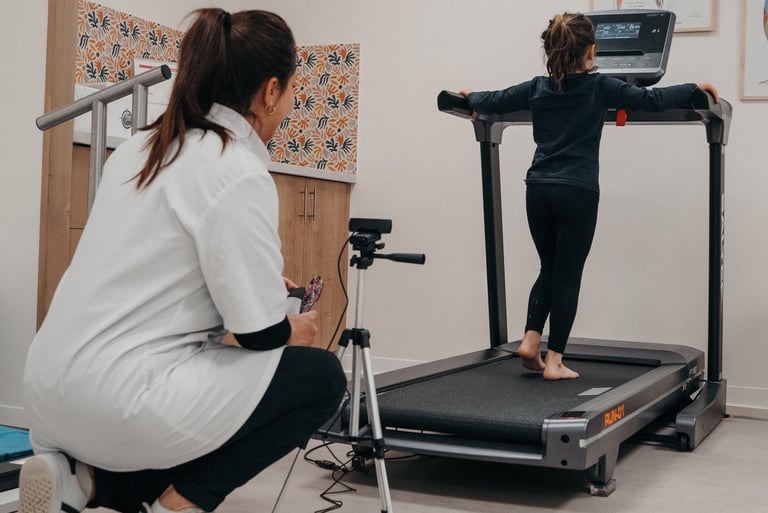 Podologue pour enfant basé à Soumou, entre Pau et Tarbes.