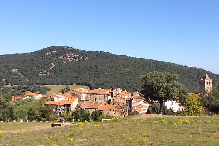 village de Oms, Pyrénées-Orientales