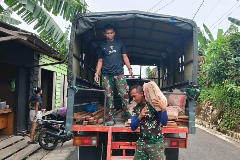 Distribusi Material Pembangunan Fisik ke Lokasi Sasaran