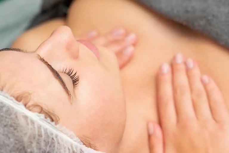 स्तन की मालिश से ब्रेस्ट साइज बढ़ता है