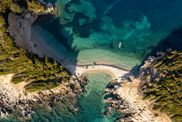 Toma aérea de Ksamil, Albania