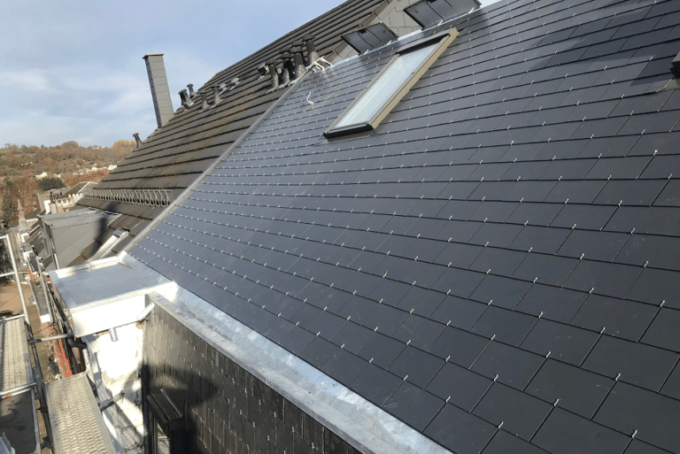 Rénovation complète de toiture en tuiles à Lorient