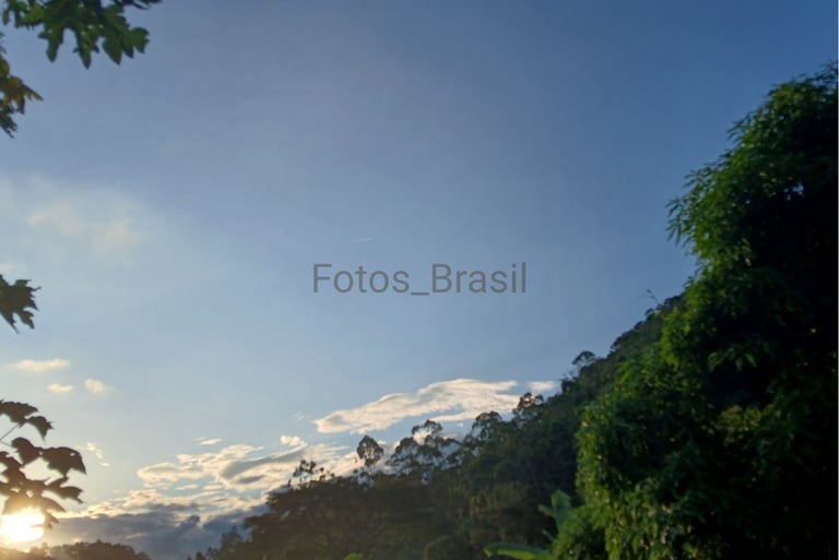 [Download] Fim de tarde com o por do sol em um lugar qualquer.