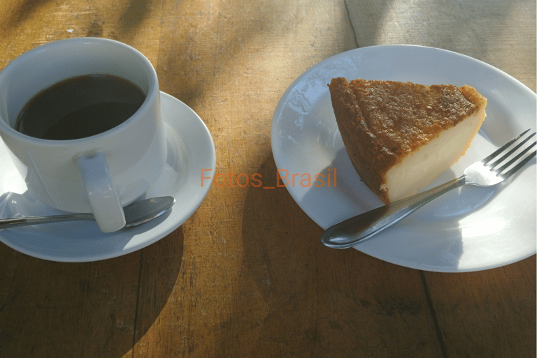 [Download] Uma xicara de café com aquele pedacinho de bolo.