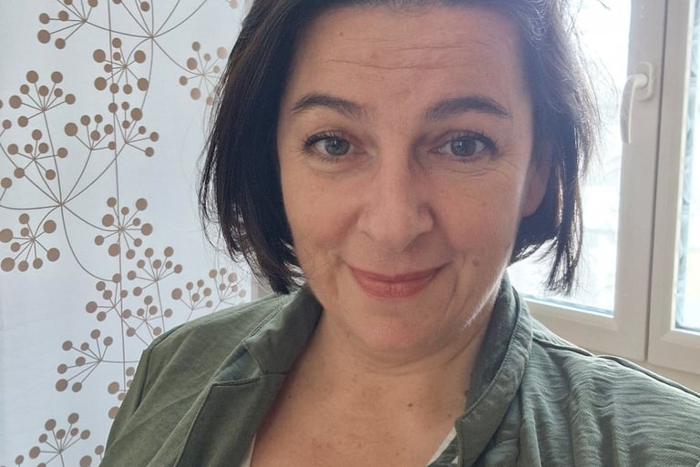 “Praticien en hypnose – séance d’hypnose et thérapies brèves”