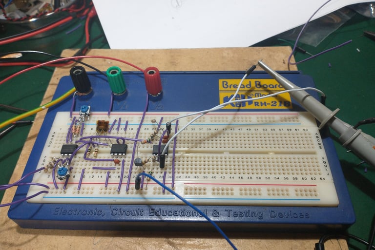 Breadboard VCO probing
