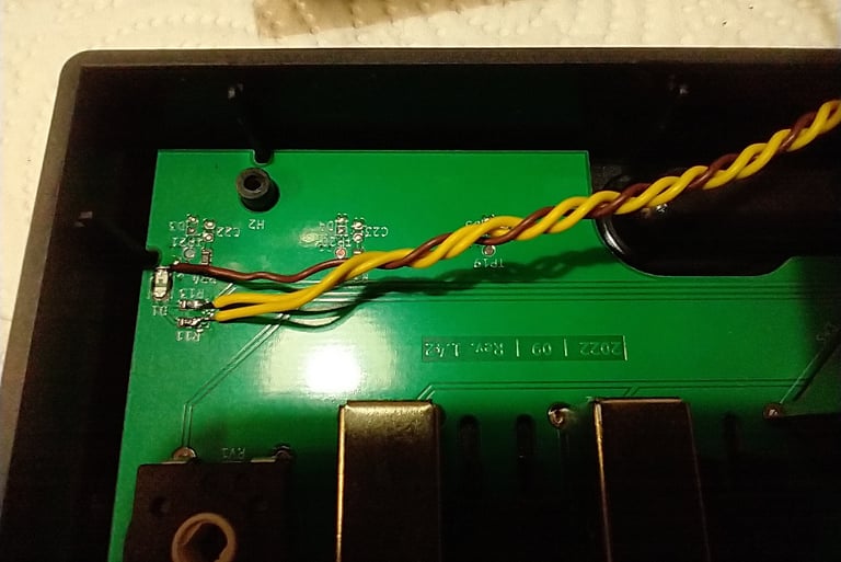 Stylophone Beat sync mod LED location 2
