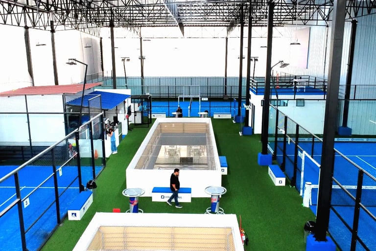 Canchas de pádel instalada por Inka Padel en Miraflores, Lima -Perú.