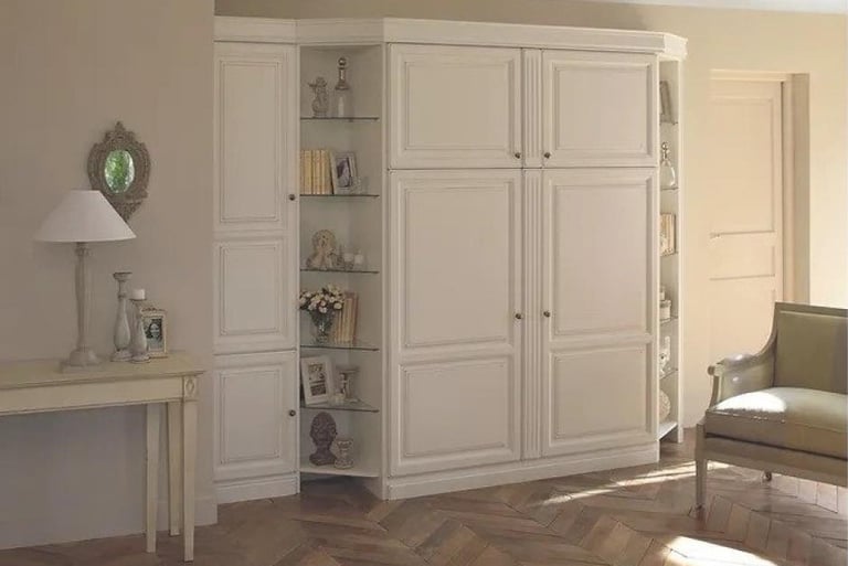 Mobilier de charme convertible en lit