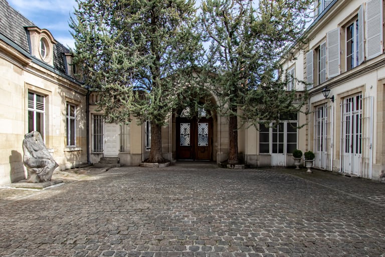 Cours d'un ensemble immobilier secteur cathédrale de Reims