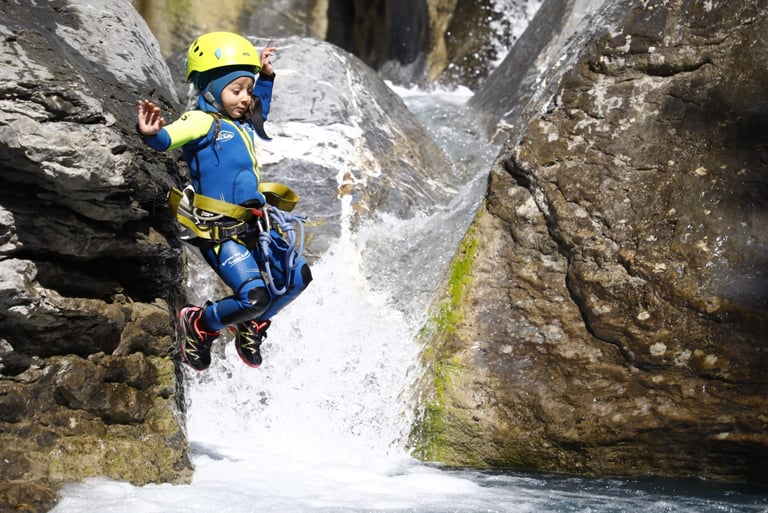 randonnée aquatique du couleau, canyoning enfants 6 ans, familles, serre-ponçon